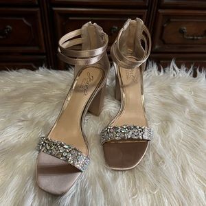 New with Box-Jewel Badley Mischka Shoes Size 7